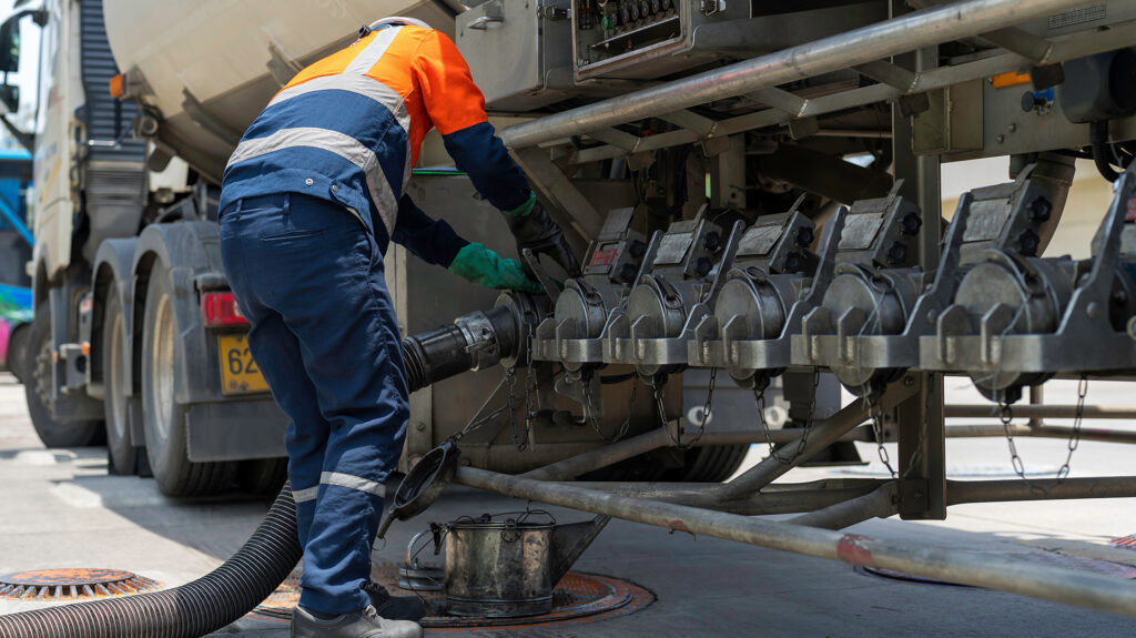 Critical Competences: Road tanker offloading